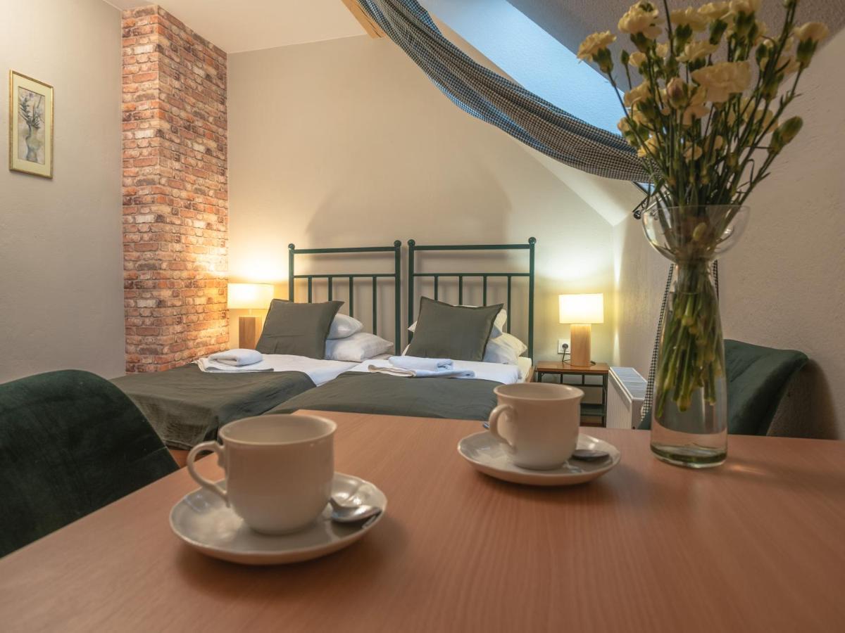 Dom Potok Bed & Breakfast คาร์ปัตซ์ ภายนอก รูปภาพ